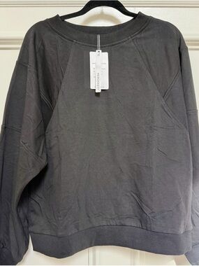 Merokeety Relaxed Crew Sweatshirt - Black super soft